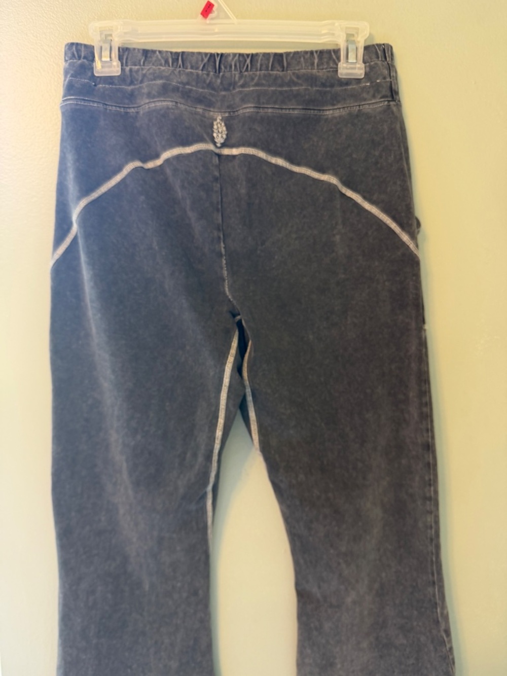 FREE PEOPLE FP Movement New Flow Flares Women’s Medium Black - Picture 7 of 11